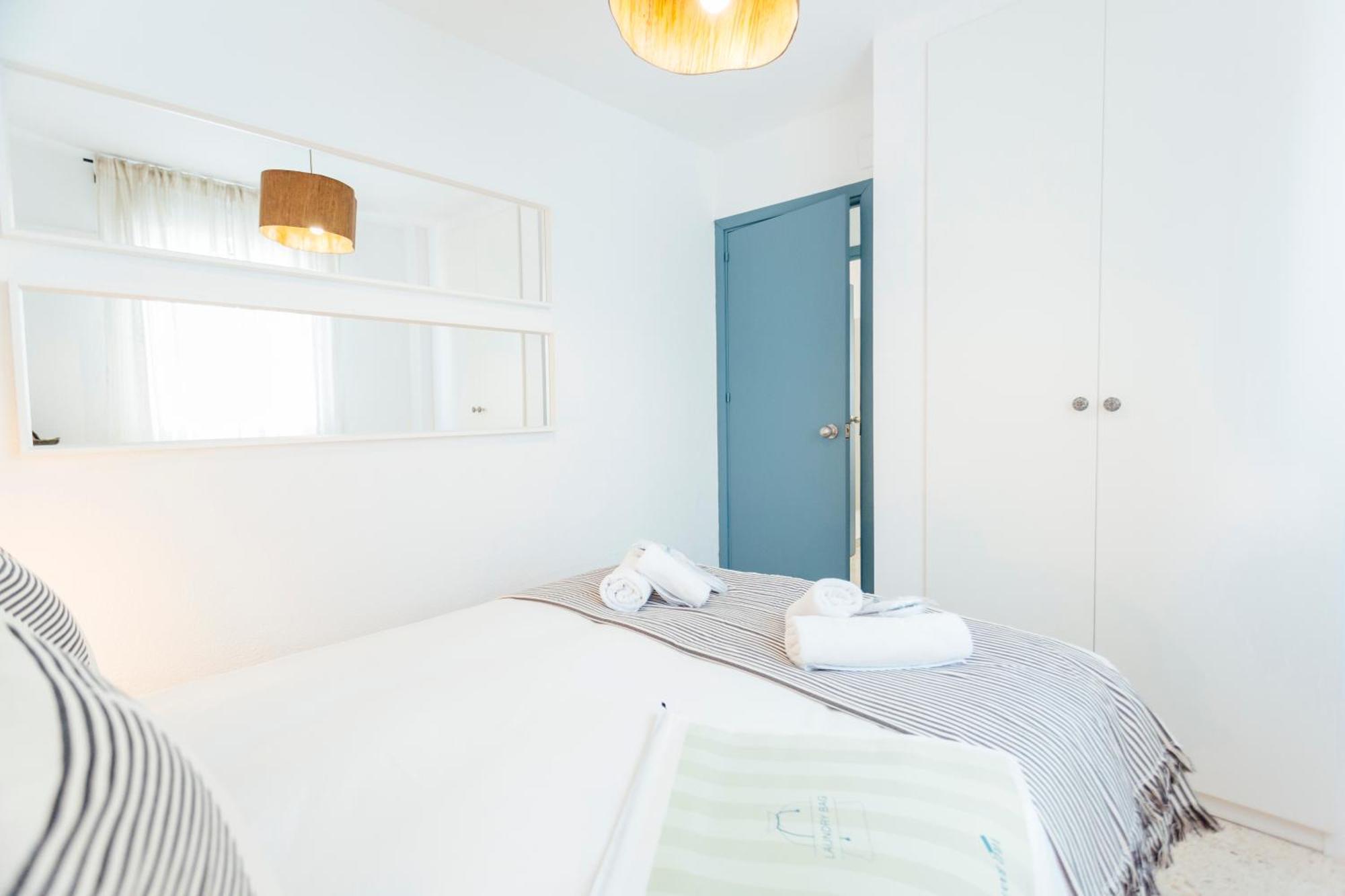 Stunning And Colorful- 4Bd 2Bth- Santa Cruz Appartement Sevilla Buitenkant foto