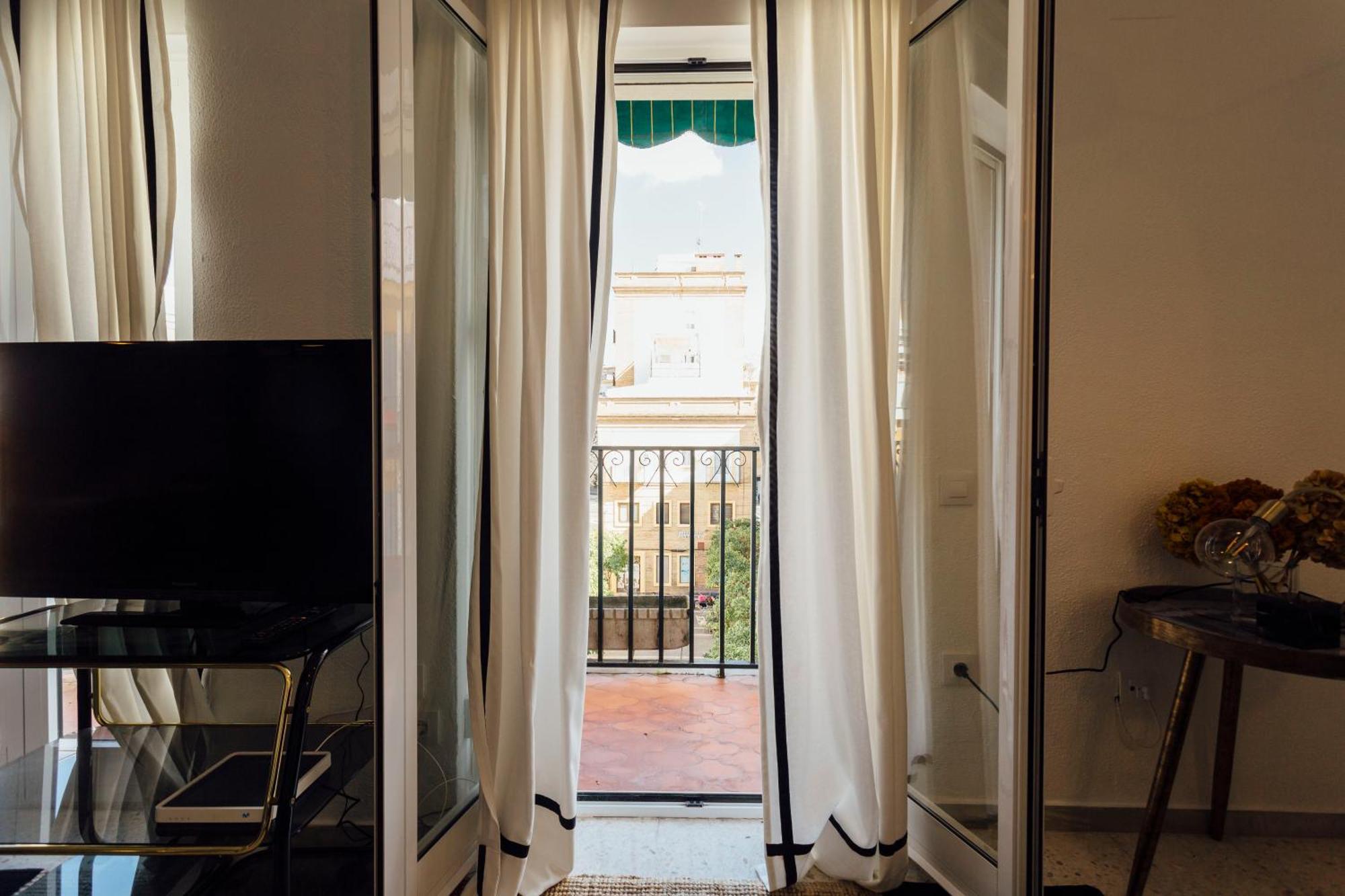 Stunning And Colorful- 4Bd 2Bth- Santa Cruz Appartement Sevilla Buitenkant foto