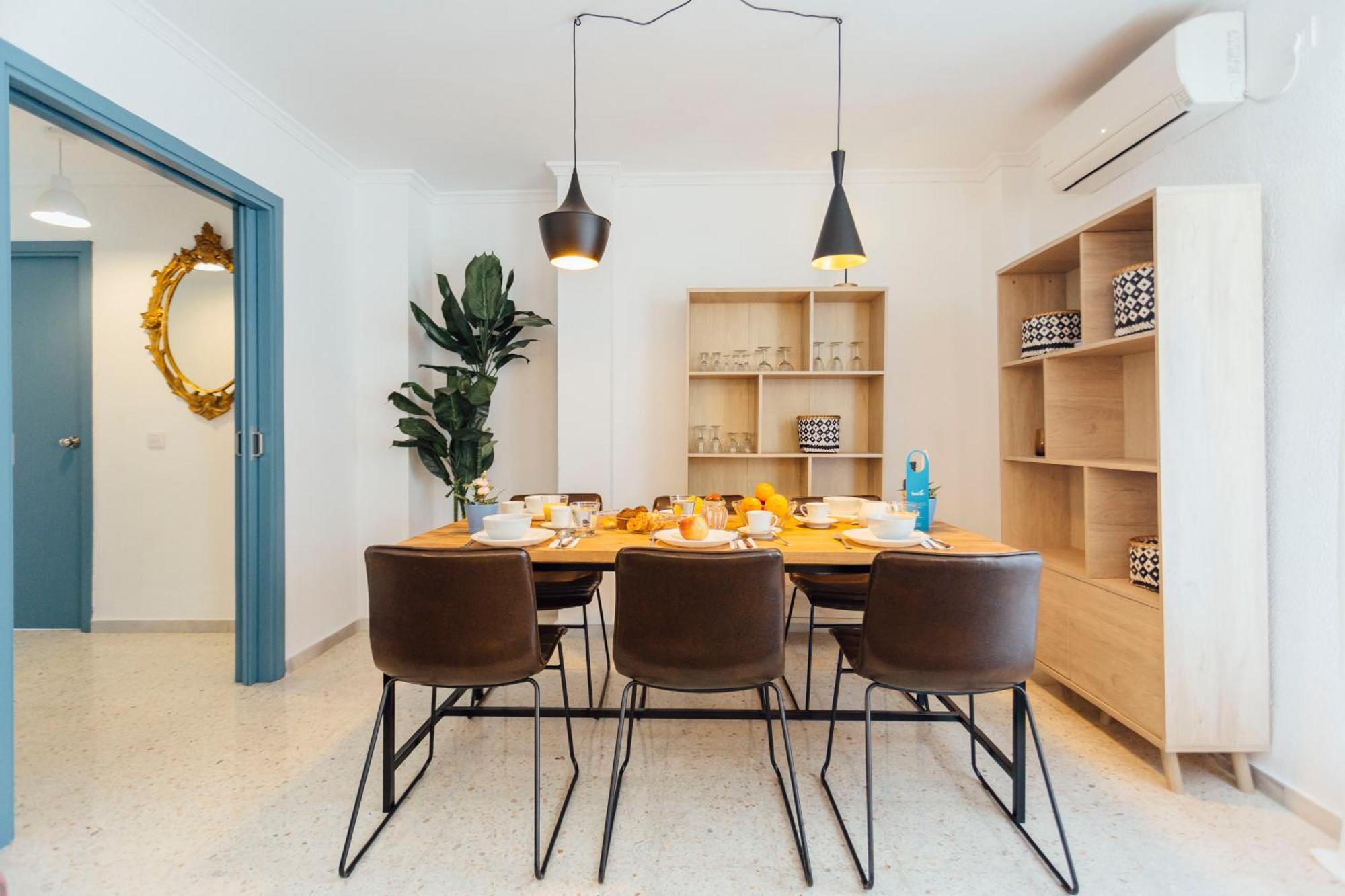 Stunning And Colorful- 4Bd 2Bth- Santa Cruz Appartement Sevilla Buitenkant foto