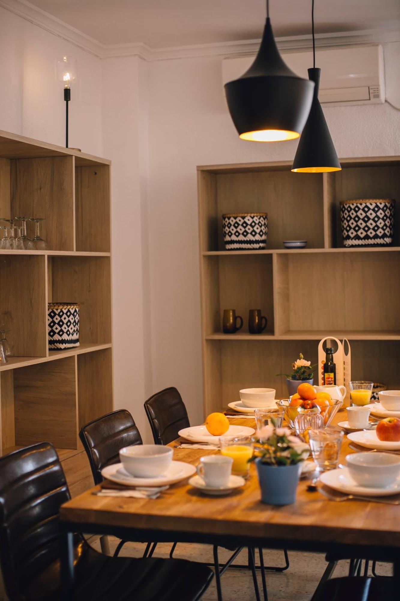 Stunning And Colorful- 4Bd 2Bth- Santa Cruz Appartement Sevilla Buitenkant foto